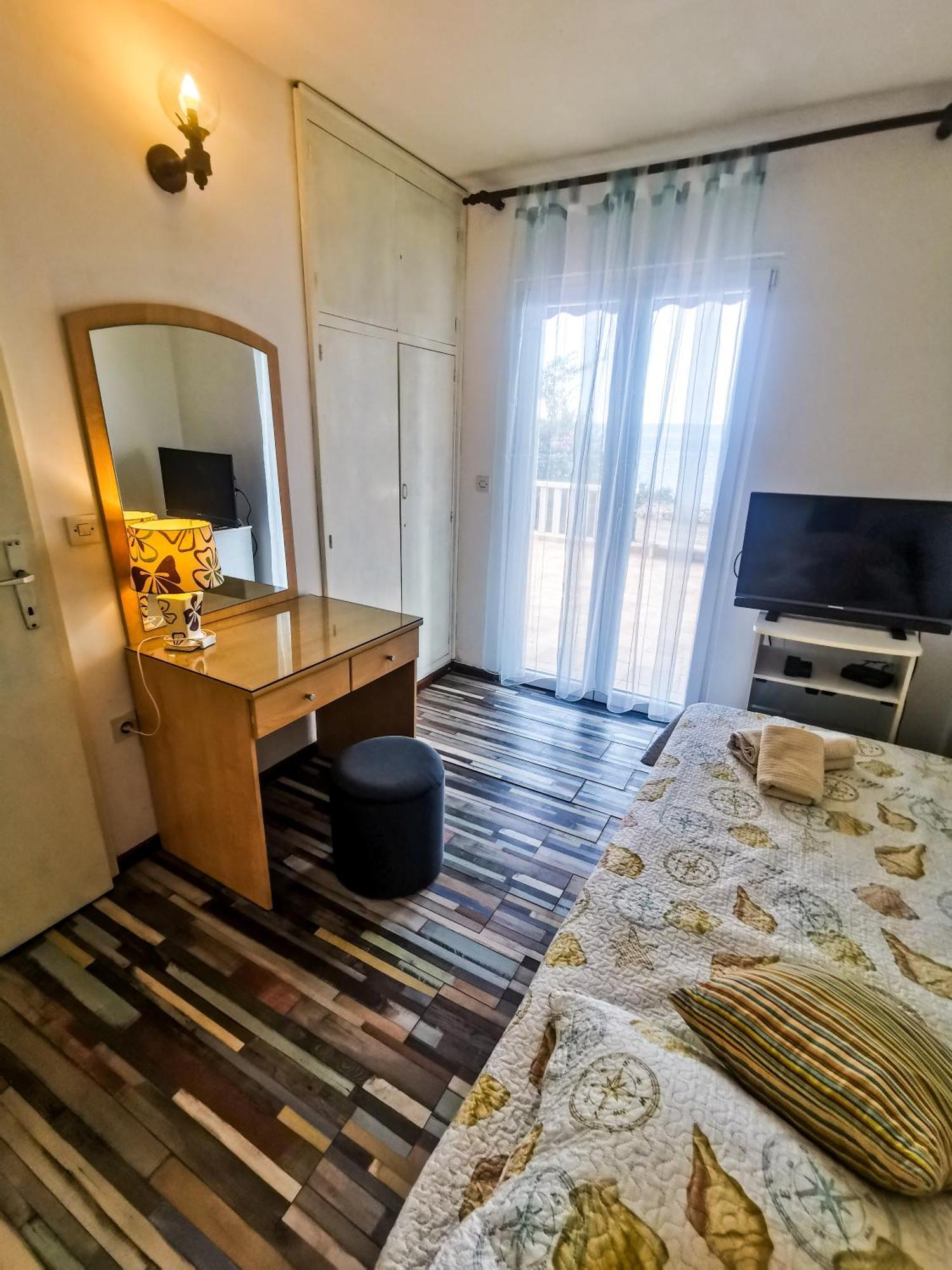 Apartman Damir Сумартин Экстерьер фото