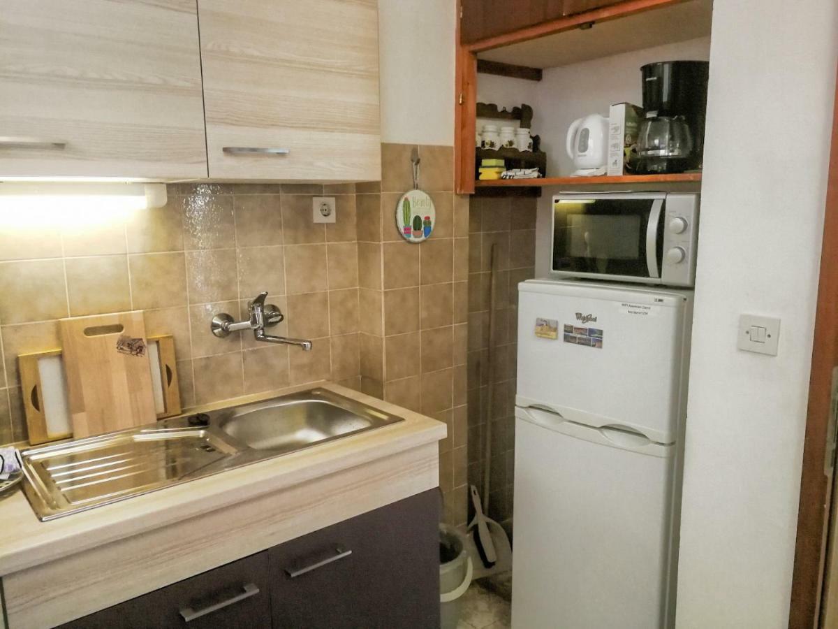 Apartman Damir Сумартин Экстерьер фото